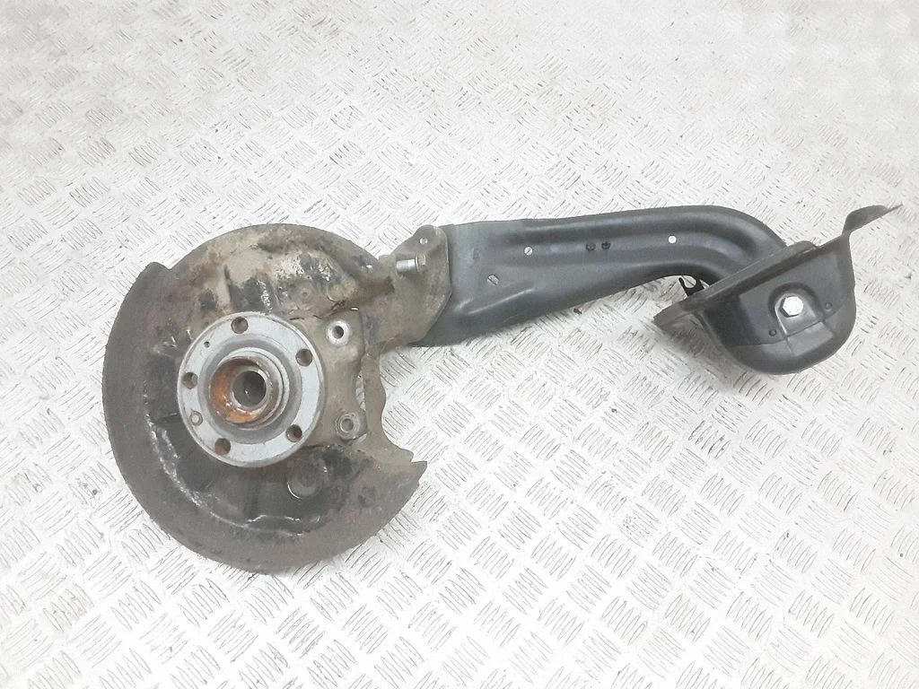 Rear wheel hub – Volkswagen Passat CC (2008-2016)