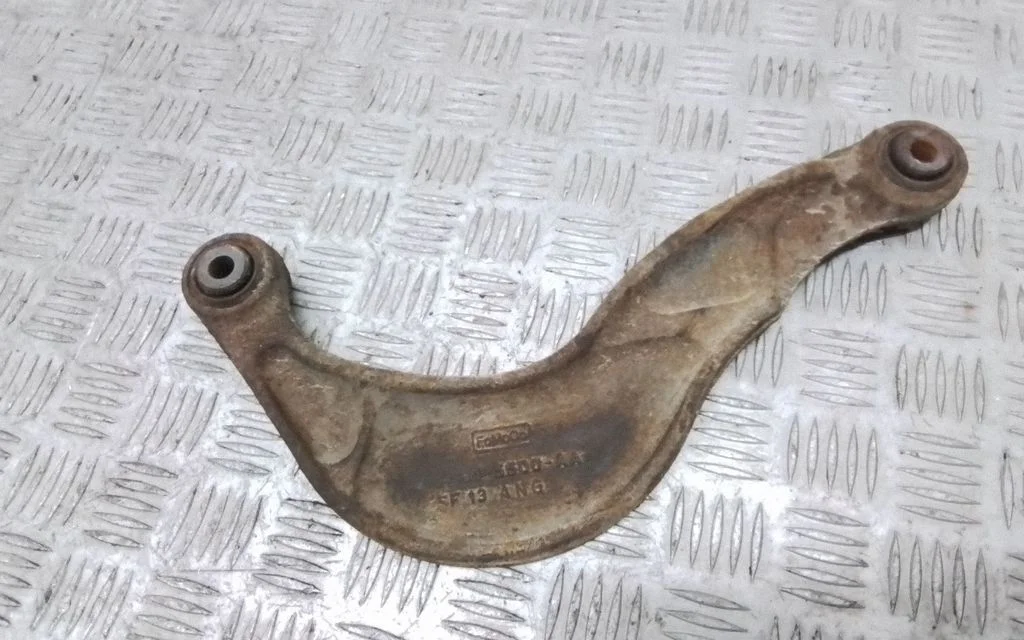 Tagumine õõtshoob 6G915500AA