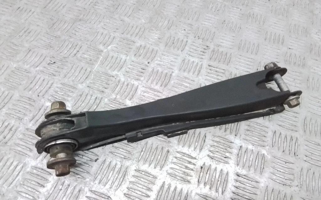 Rear control arm – Volvo S90, V90 (2016-)