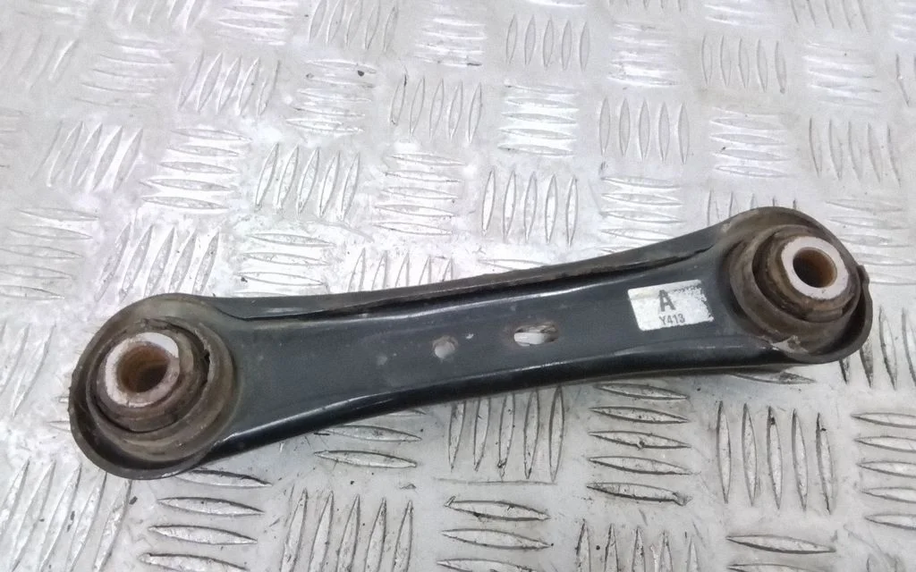 Aizmugurējā svira 6G915K743