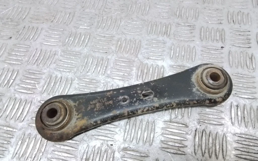 Rear control arm – Volvo V70 (2008-2013)
