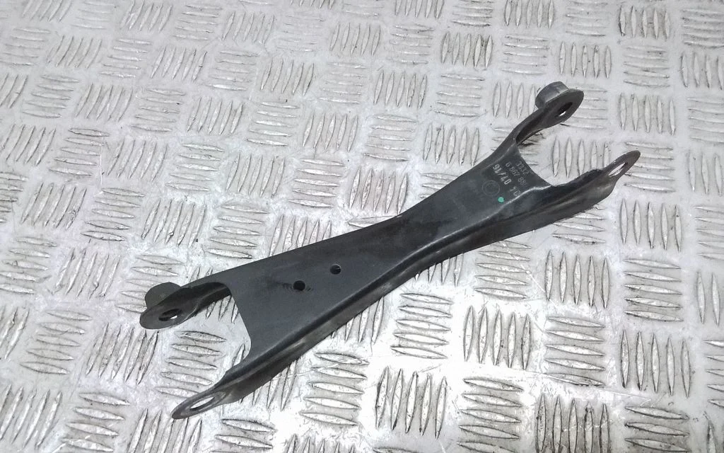 Rear control arm – BMW i3 (2013-)