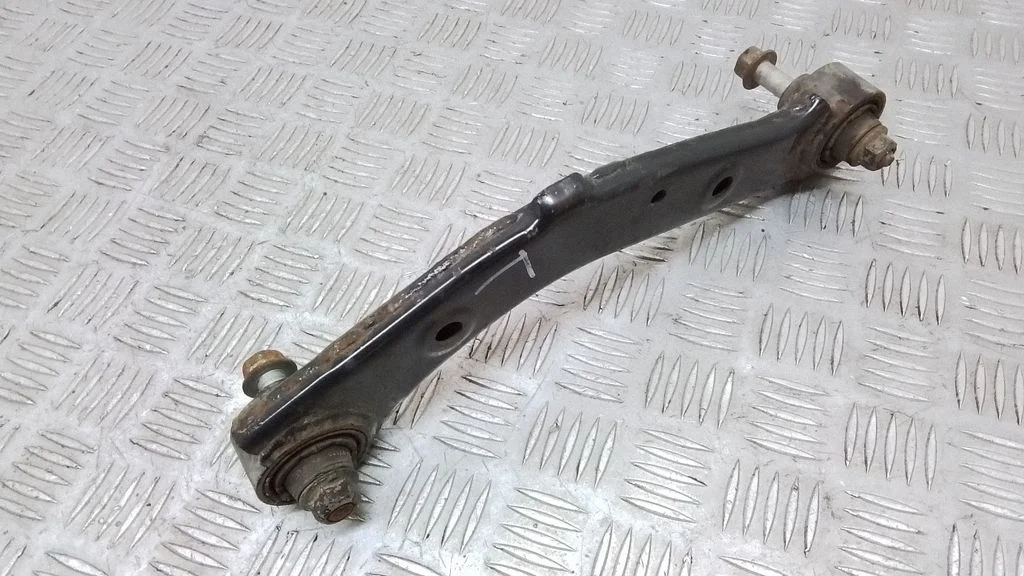 Rear control arm 55100D3050