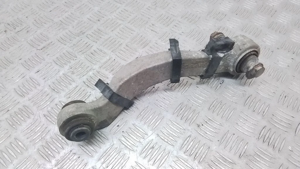 Tagumine õõtshoob EN6082T6
