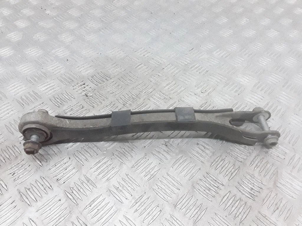 Rear control arm R2303520205