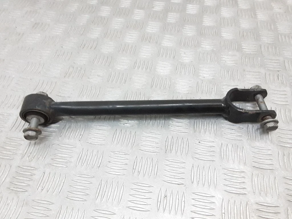 Rear control arm 483AB
