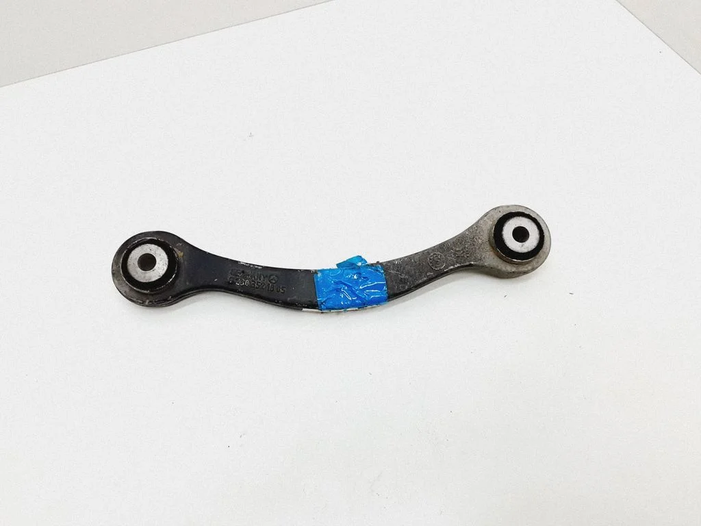 Rear control arm – Mercedes-Benz E-Class W211 (2002-2009)