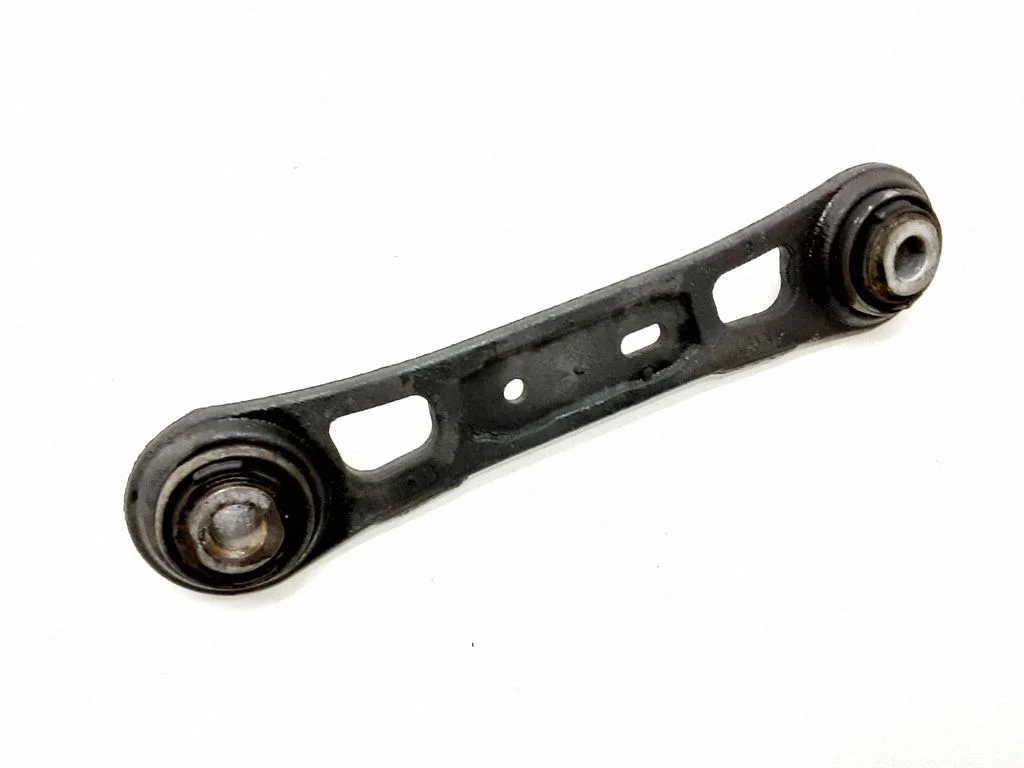 Rear control arm – Volvo XC60 (2009-2013)