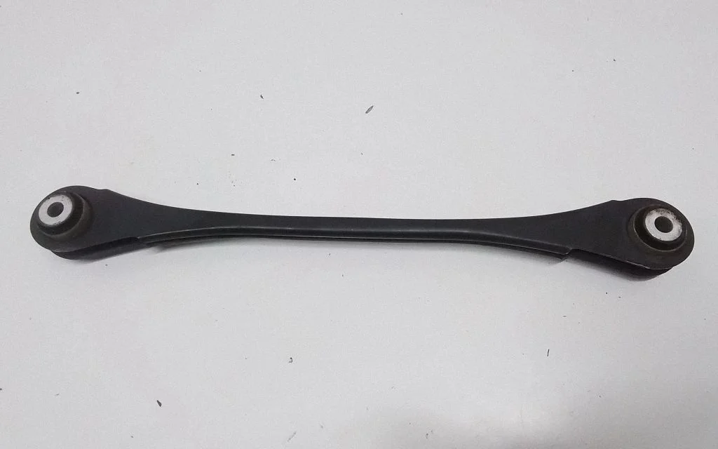 Rear control arm 6792535