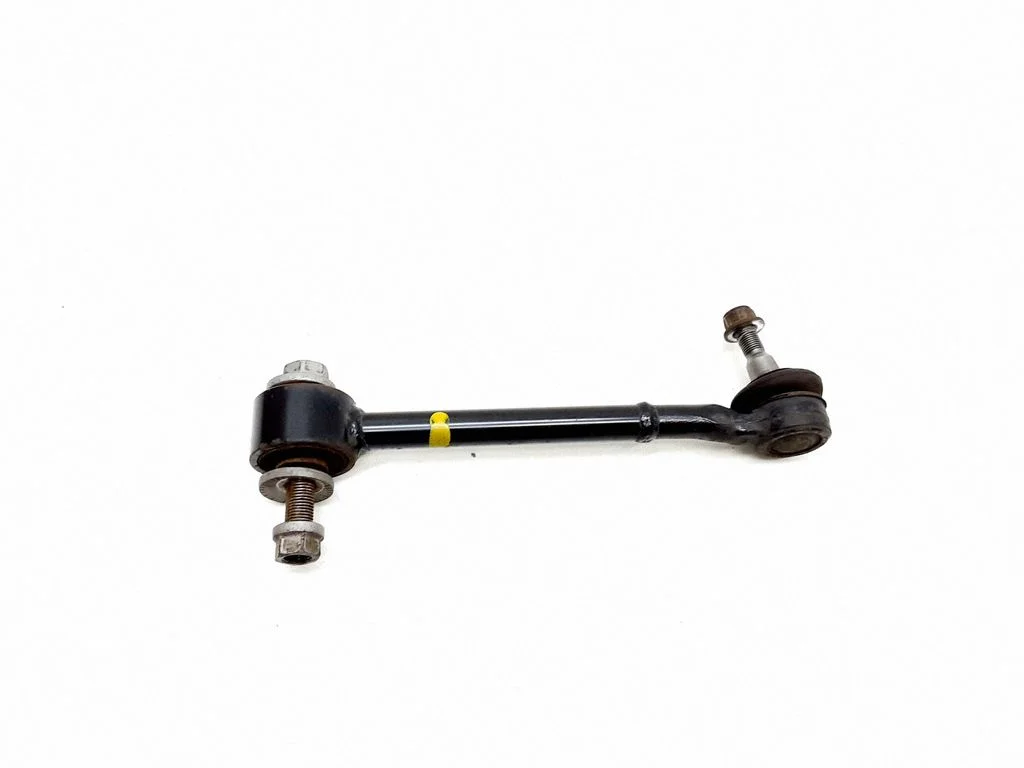 Rear control arm – Toyota RAV 4 (XA40) (2012-2018)
