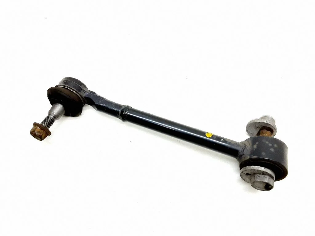 Rear control arm – Toyota RAV 4 (XA40) (2012-2018)