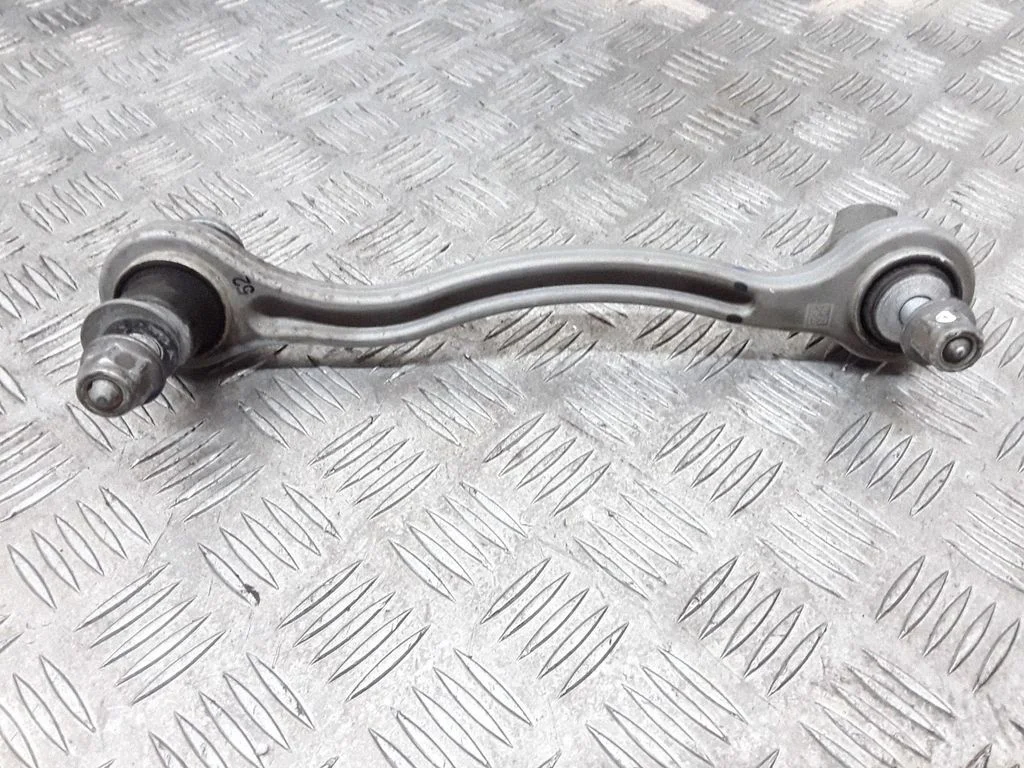 Rear control arm – rear right
