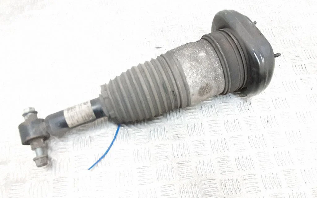 Rear air suspension bag/shock absorber – BMW 5 Series G30 G31 G38 (2016-)