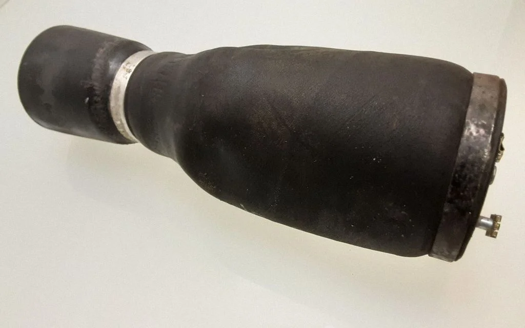 Rear air suspension bag/shock absorber – BMW X5 E53 (1999-2006)