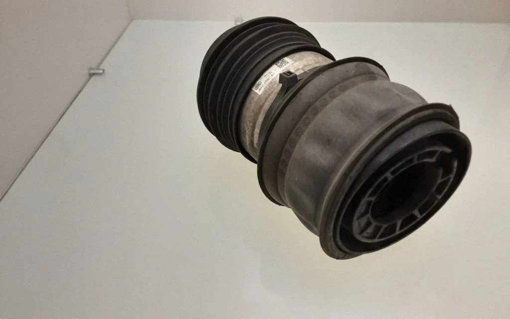 Rear air suspension bag/shock absorber – Land Rover Range Rover Evoque L551 (2018-)