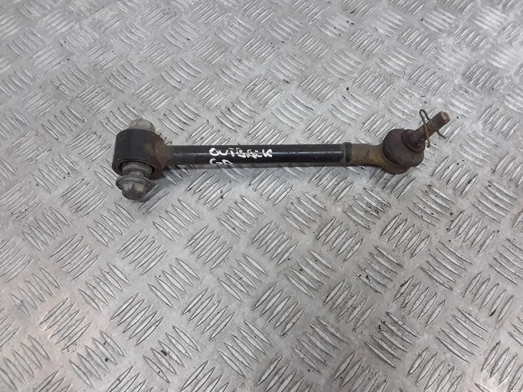 Rear control arm – rear right