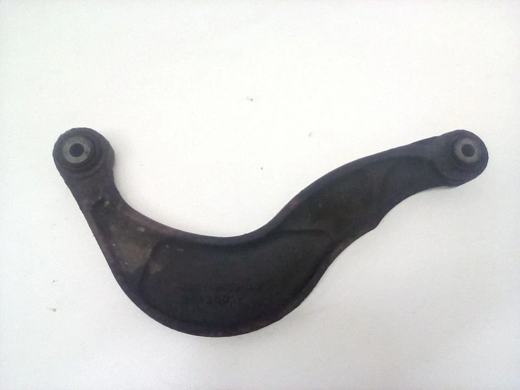 Rear control arm – Volvo S80 (2007-2013)