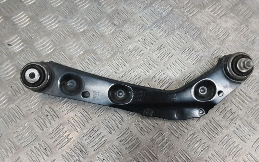 Rear control arm 31360584