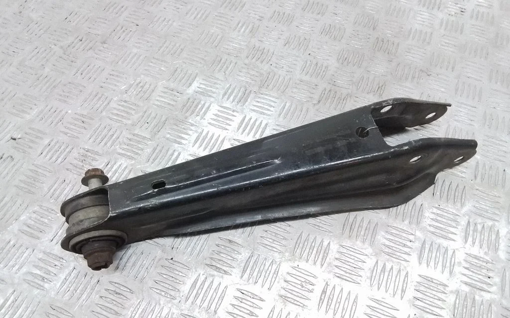 Tagumine ülemine õõtshoob 6795812