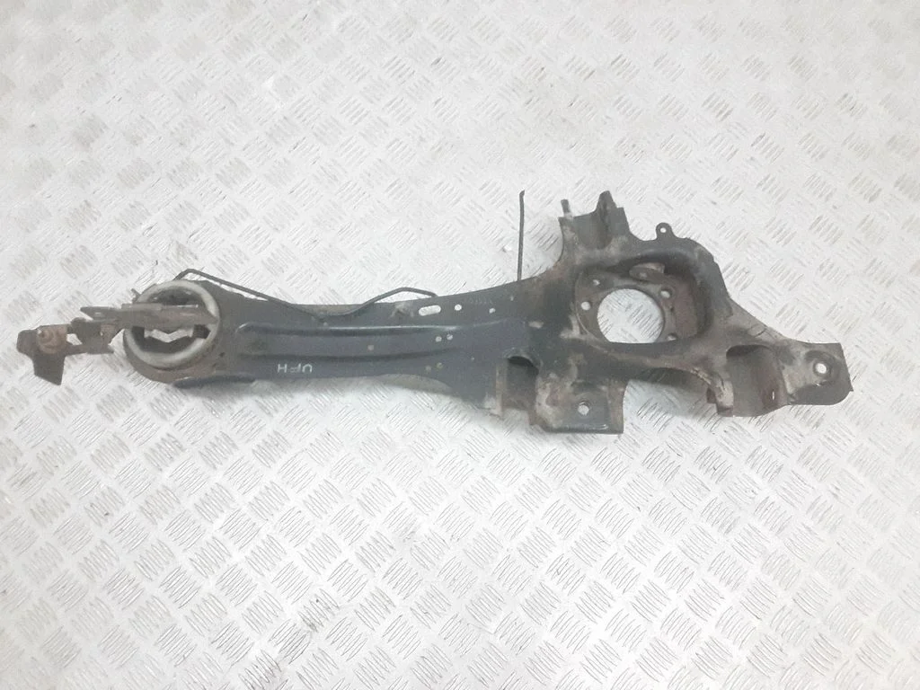 Rear upper control arm/wishbone 6G915A968