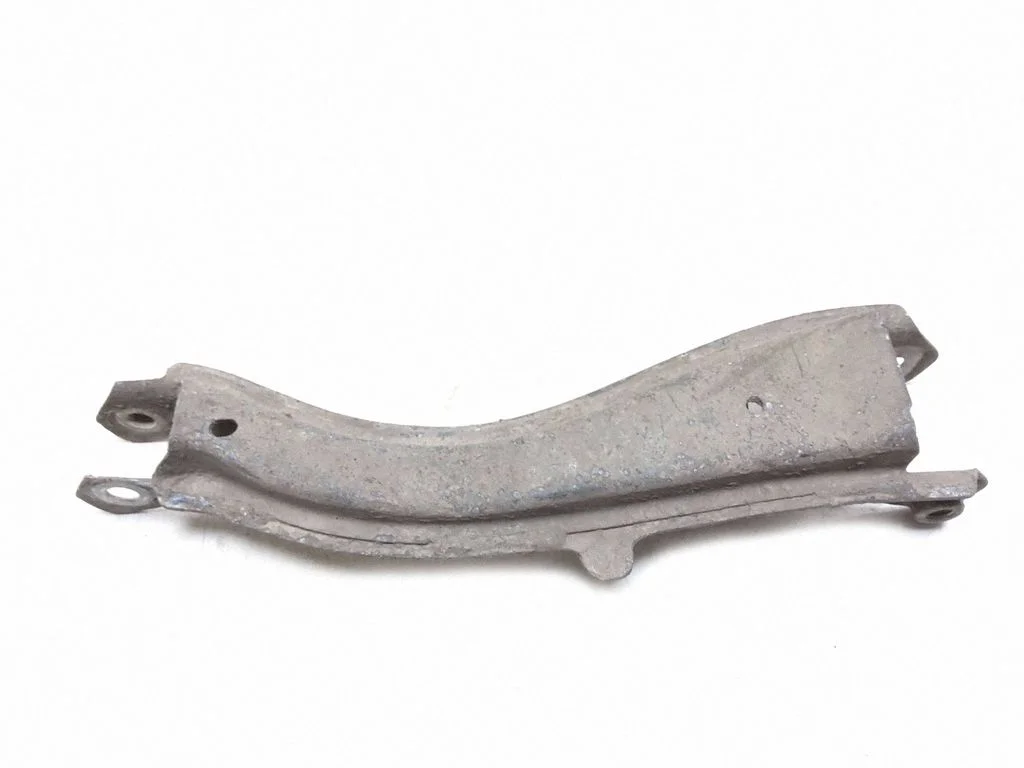 Rear upper control arm/wishbone – left