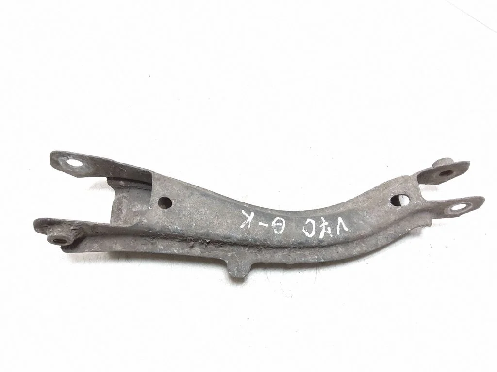 Tagumine ülemine õõtshoob – vasak