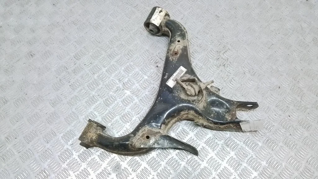 Rear upper control arm/wishbone – rear right