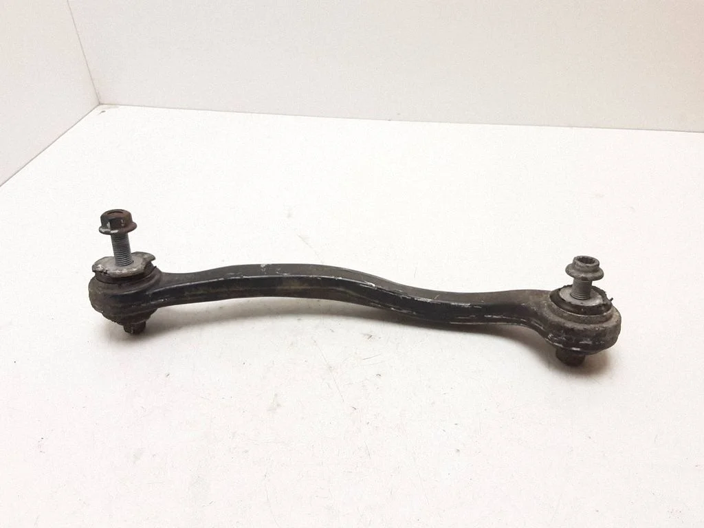 Rear upper control arm/wishbone A2303520101