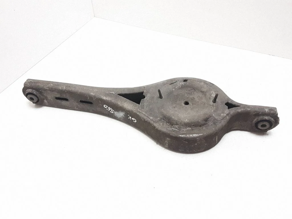 Tagumine ülemine õõtshoob – tagumine vasak
