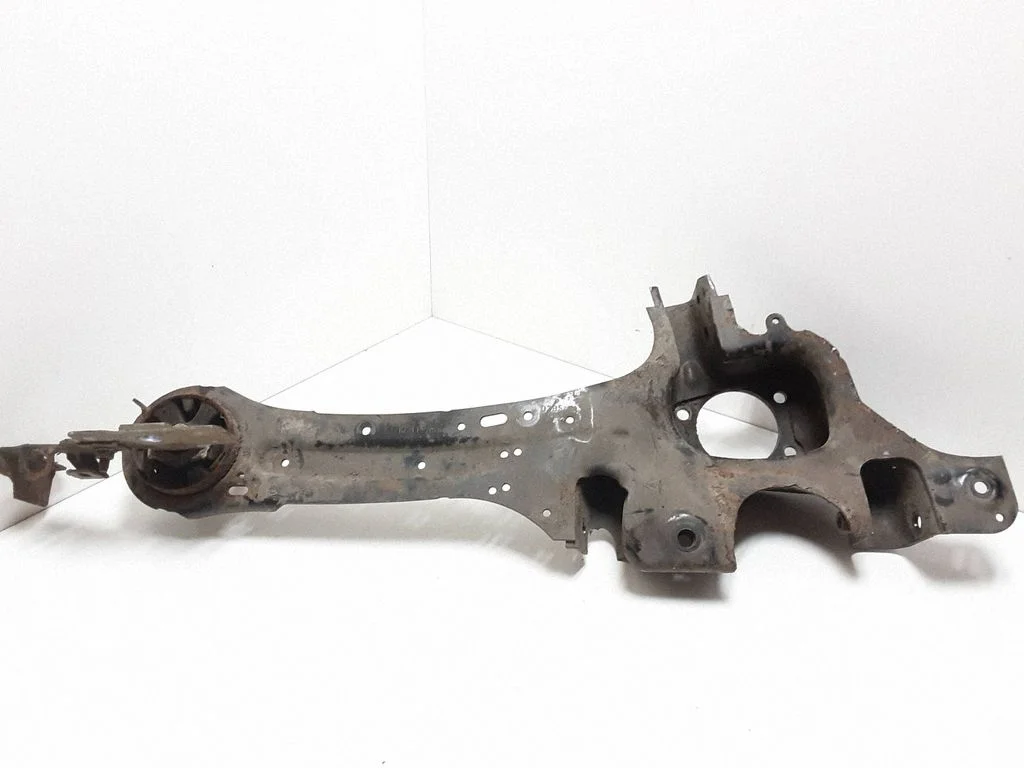 Rear upper control arm/wishbone 6G915A968