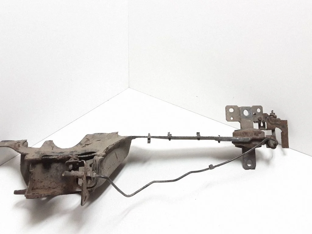 Tagumine ülemine õõtshoob 6G915A968