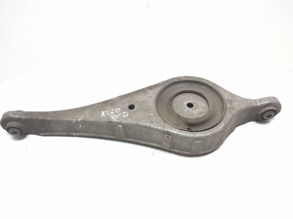 Tagumine ülemine õõtshoob 7G915K652