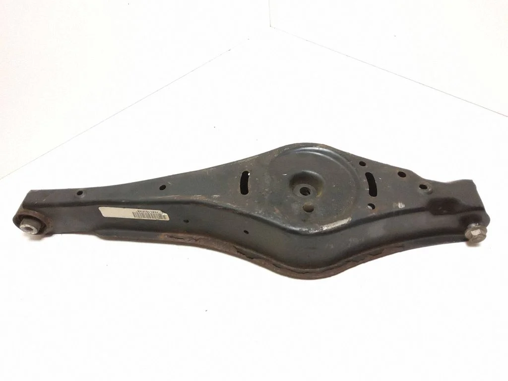 Tagumine ülemine õõtshoob 1K0505371