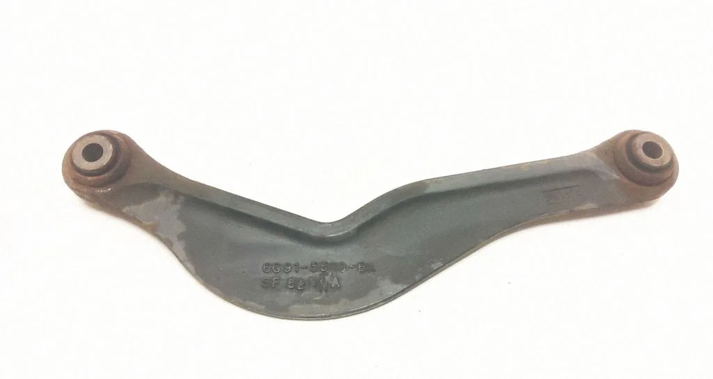 Tagumine ülemine õõtshoob 6G915500BA