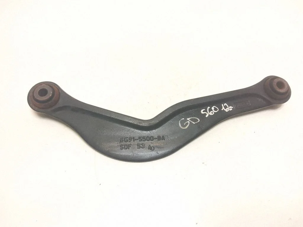 Tagumine ülemine õõtshoob 6G915500BA