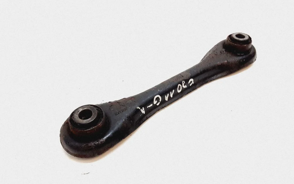 Rear upper control arm/wishbone – Volvo C30 (2010-2013)