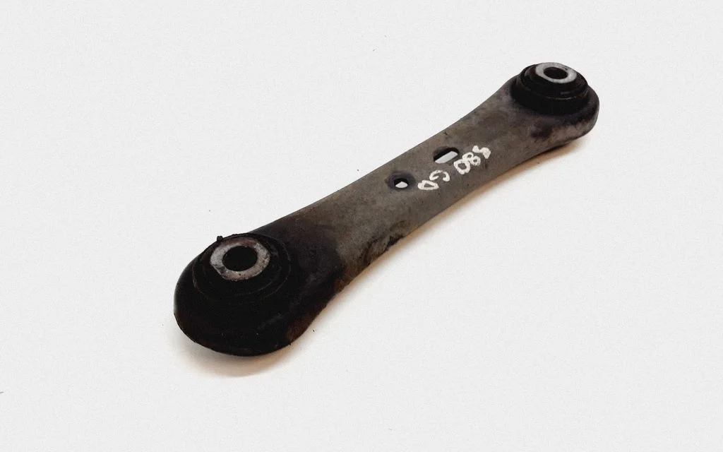 Rear upper control arm/wishbone – Volvo S80 (2007-2013)