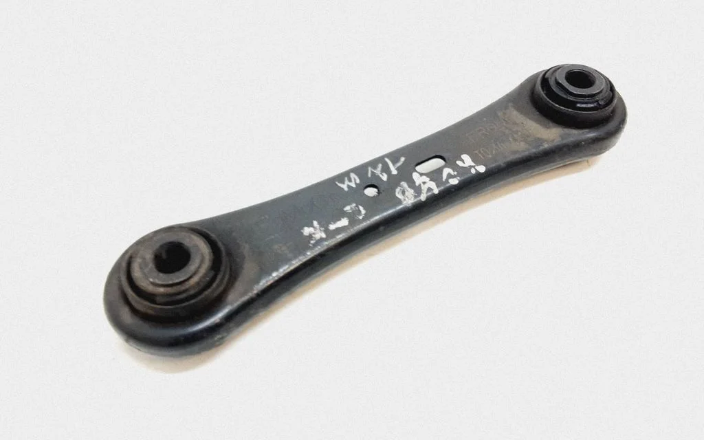 Rear upper control arm/wishbone 6G915K743