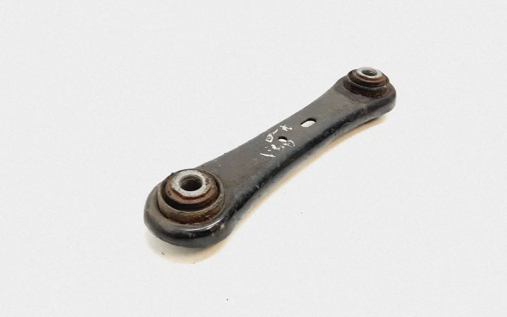 Rear upper control arm/wishbone – Volvo S80 (2007-2013)