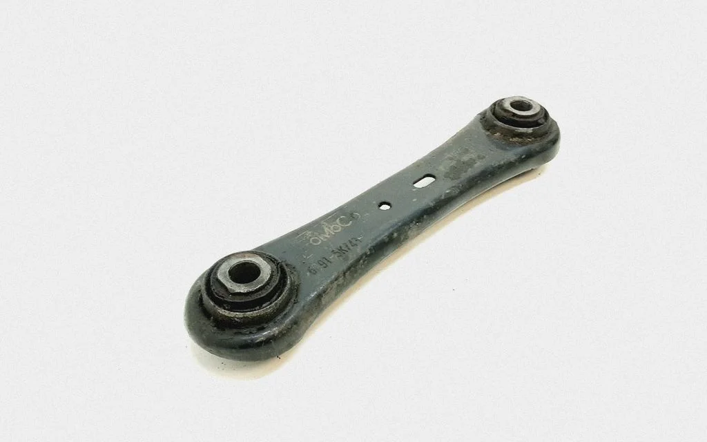 Rear upper control arm/wishbone – Volvo S80 (2007-2013)