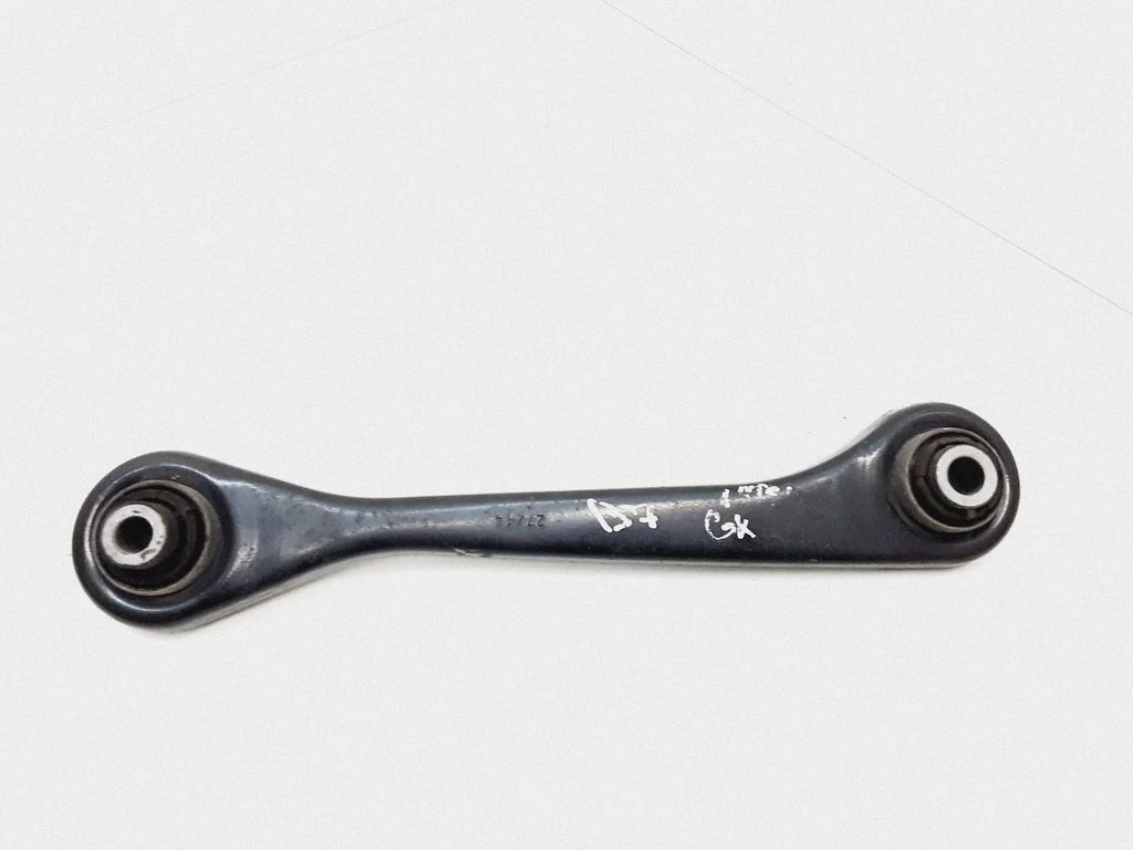 Tagumine ülemine õõtshoob 7N0501529