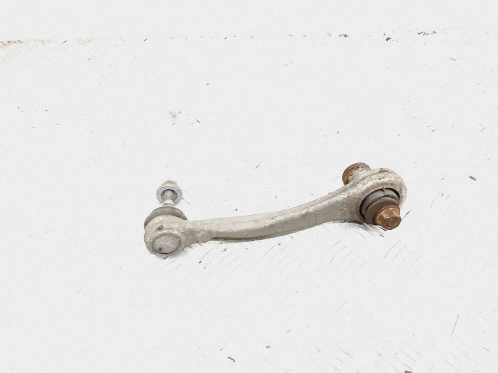Tagumine ülemine õõtshoob 4546061