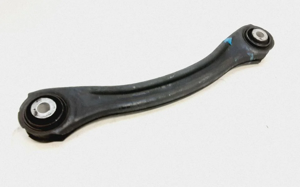Aizmugurējā svira (dakša)