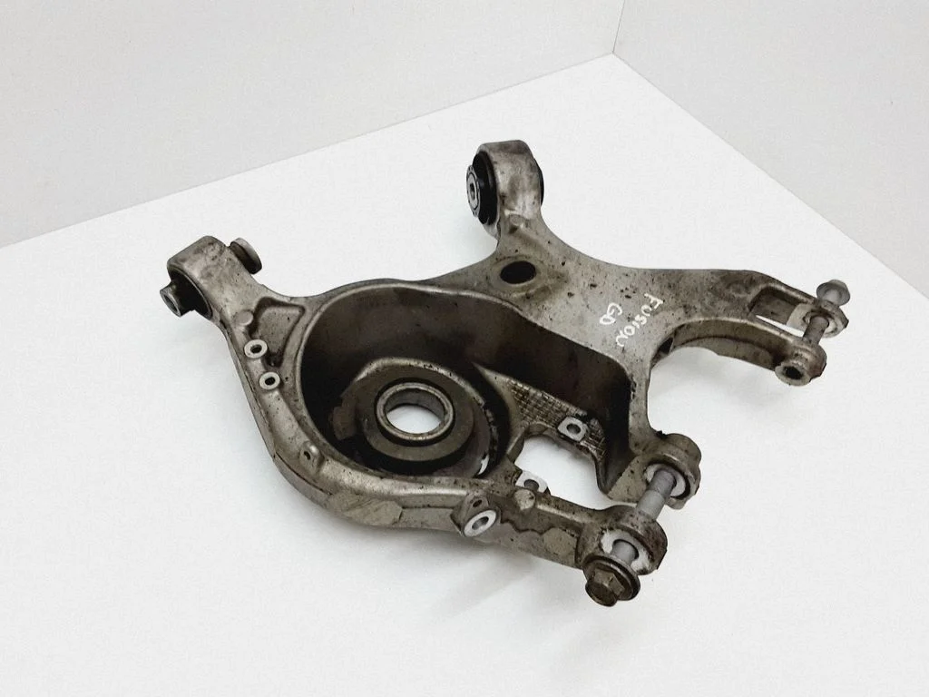 Rear upper control arm/wishbone – rear right