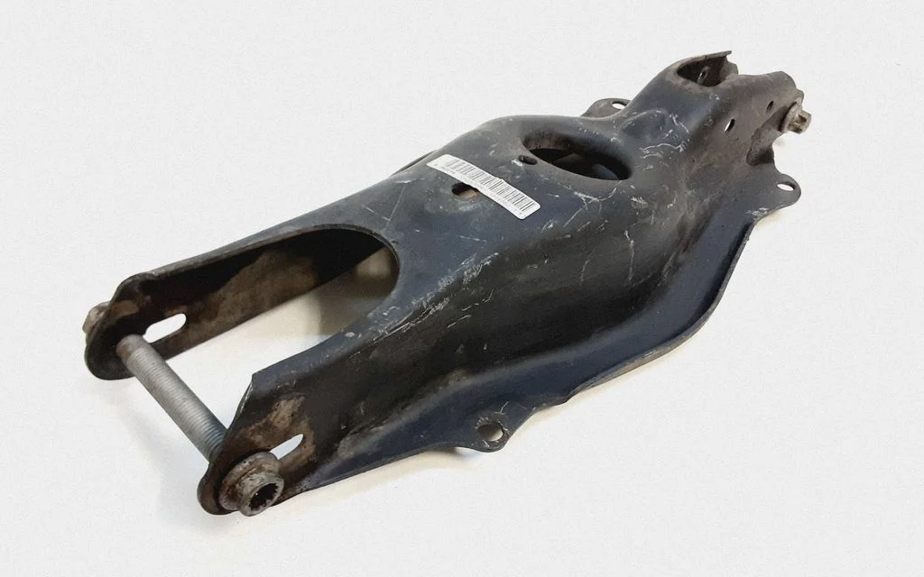 Rear upper control arm/wishbone A2053521900