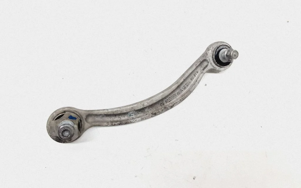 Rear upper control arm/wishbone 20409F16