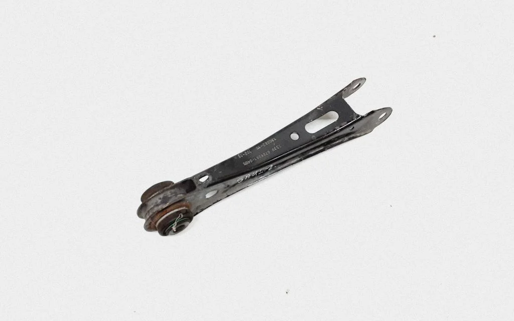 Tagumine ülemine õõtshoob 6786981