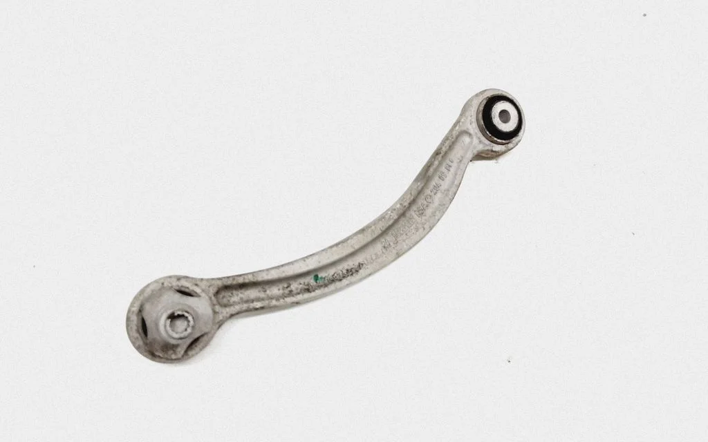 Rear upper control arm/wishbone 20409F16