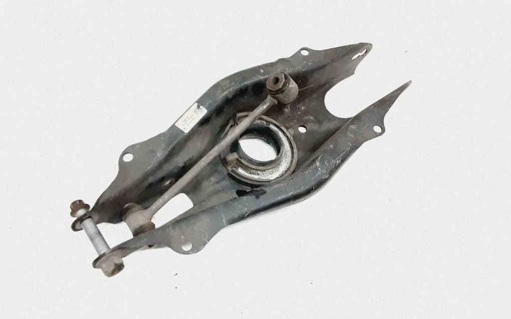 Rear upper control arm/wishbone A2053521900