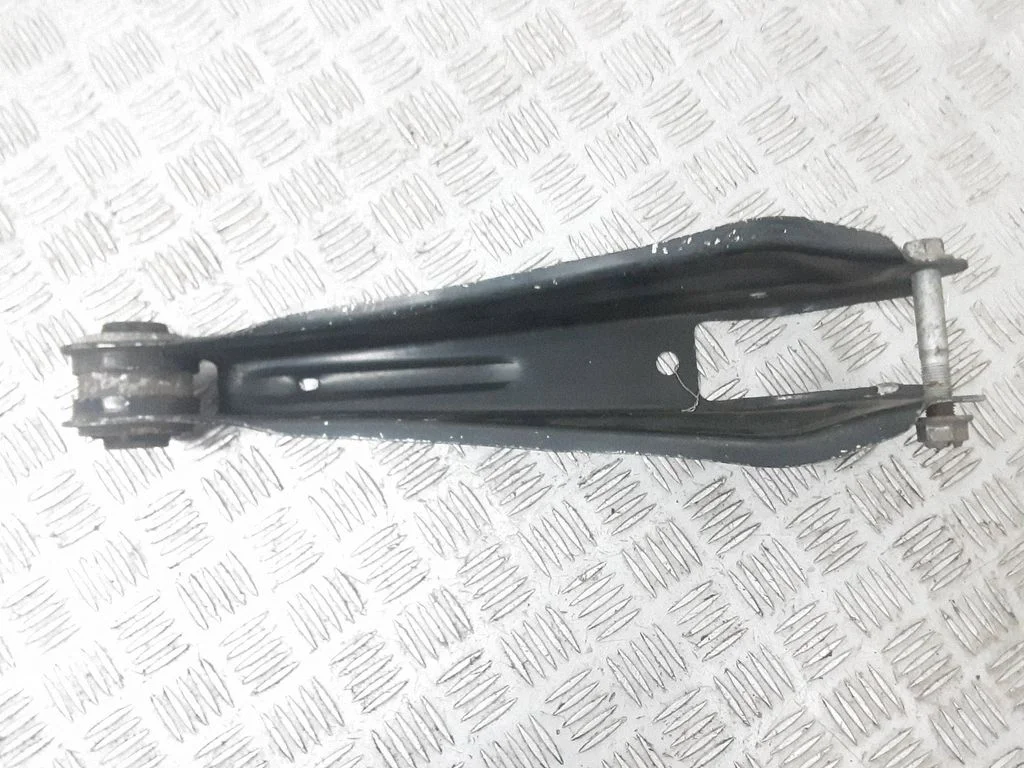 Tagumine ülemine õõtshoob 6795812